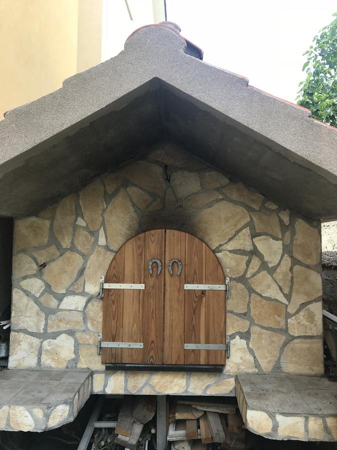Apartman Mig Solin Luaran gambar