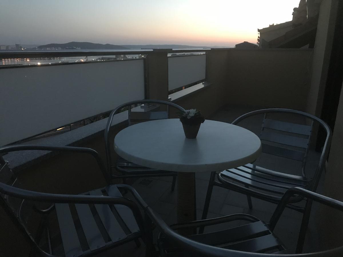 Apartman Mig Solin Luaran gambar