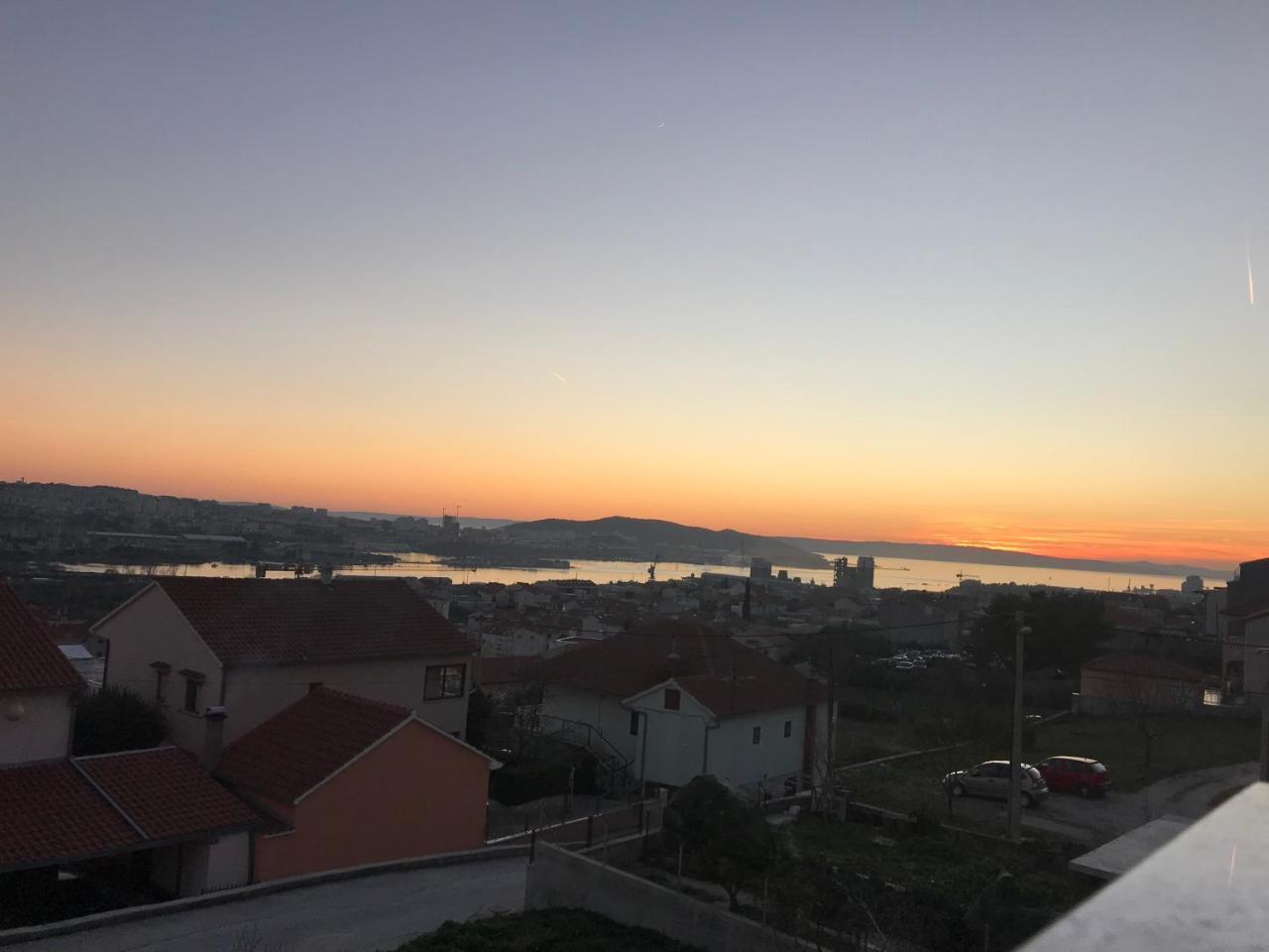 Apartman Mig Solin Luaran gambar