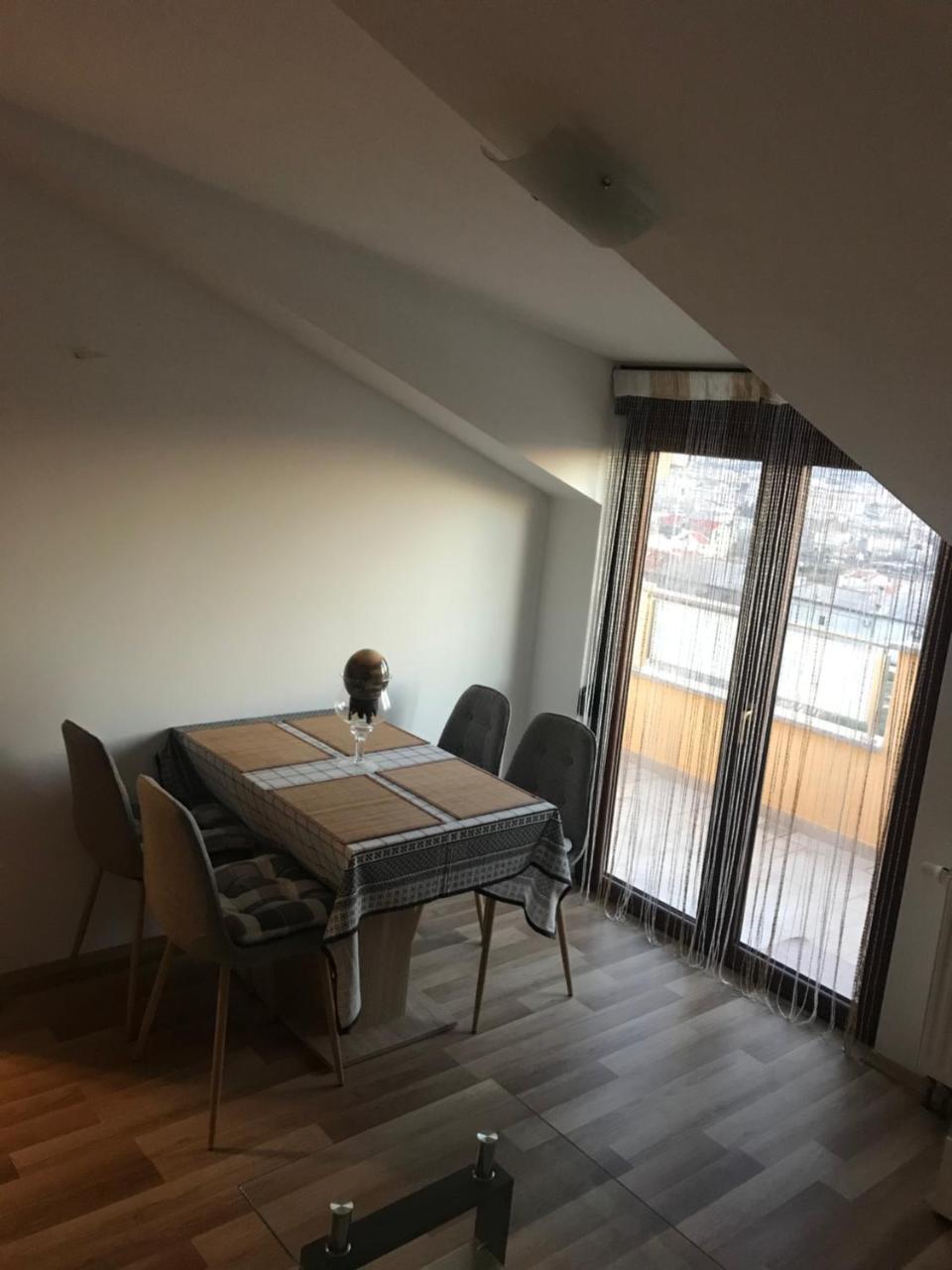 Apartman Mig Solin Luaran gambar